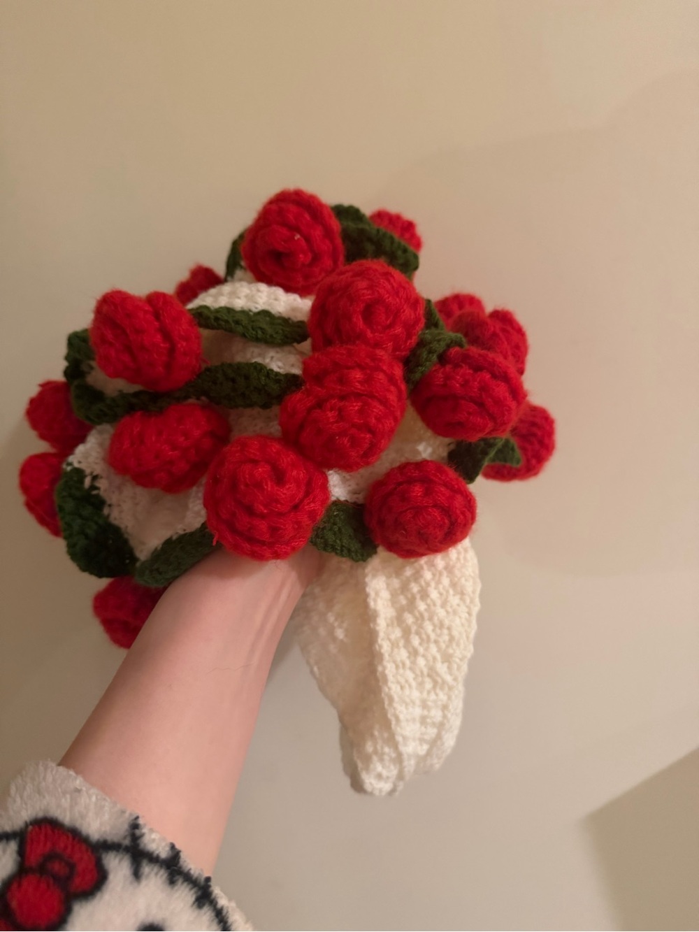 Handmade Crochet Rose bouquet - Red & white